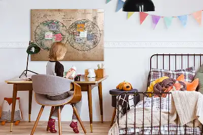 Magnetická popisovacia tabuľa v tvare mapy sveta