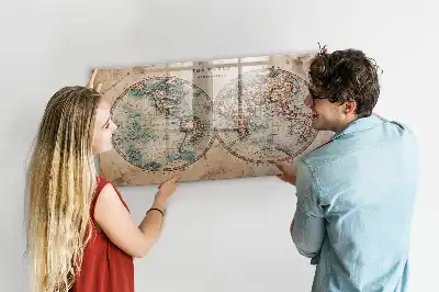 Magnetická popisovacia tabuľa v tvare mapy sveta