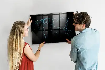 Magnetická popisovateľná tabuľa s motívom obrysu mapy sveta