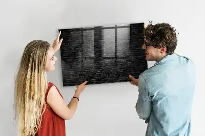 Magnetická popisovateľná tabuľa s motívom tmavej tehlovej steny
