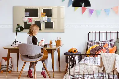 Magnetická popisovacia tabuľa s retro rámikmi
