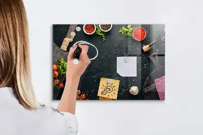 Magnetická popisovacia tabuľa do kuchyne