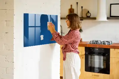Magnetická popisovacia tabuľa v námorníckej modrej farbe