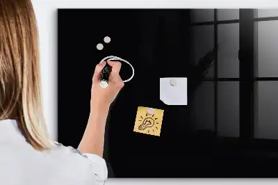 Magnetická popisovacia tabuľa v čiernej farbe