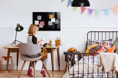 Magnetická popisovacia tabuľa v čiernej farbe