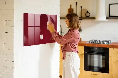 Magnetická popisovateľná tabuľa v bordovej farbe