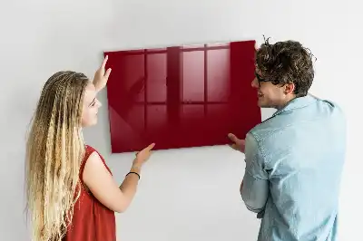 Magnetická popisovateľná tabuľa v bordovej farbe