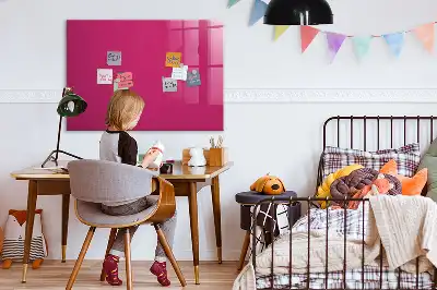 Magnetická popisovateľná tabuľa v intenzívnej ružovej farbe