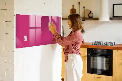 Magnetická popisovateľná tabuľa v intenzívnej ružovej farbe