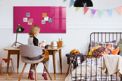 Magnetická popisovateľná tabuľa v intenzívnej ružovej farbe