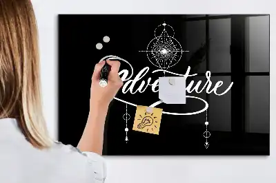 Magnetická popisovacia tabuľa vzor dobrodružstvo