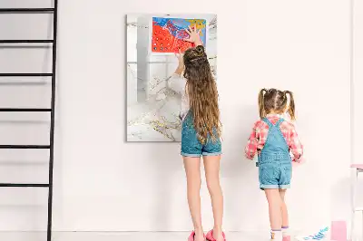 Magnetická tabuľa na kreslenie v dizajne dekoratívneho mramoru
