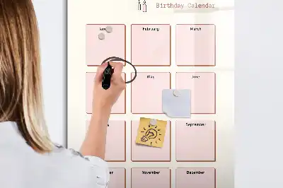 Magnetická kresliaca tabuľa na narodeninový kalendár