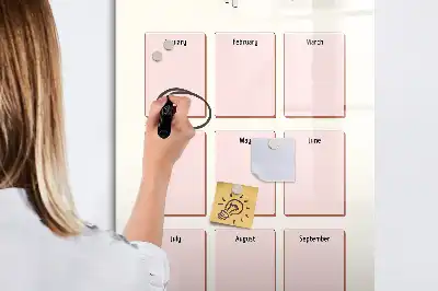 Magnetická kresliaca tabuľa na narodeninový kalendár