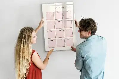 Magnetická kresliaca tabuľa na narodeninový kalendár