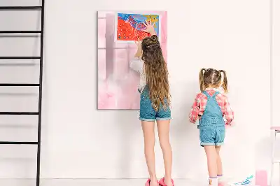 Magnetická kresliaca tabuľa v prevedení jemné perie