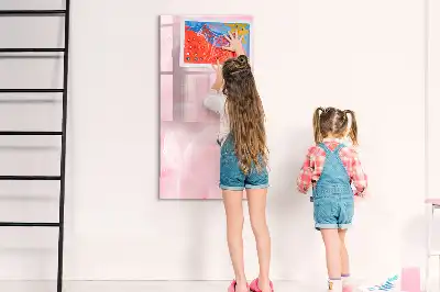 Magnetická kresliaca tabuľa v prevedení jemné perie