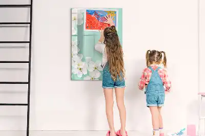 Magnetická kresliaca tabuľa v dizajne kvitnúce kvety