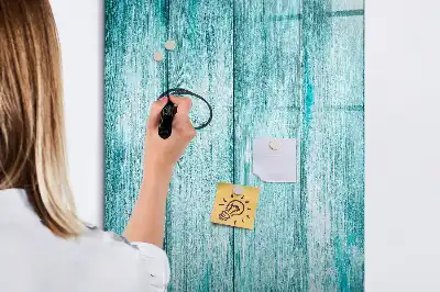 Magnetická kresliaca tabuľa v modrom drevenom prevedení