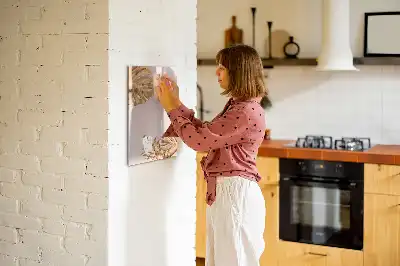 Magnetická kresliaca tabuľa v dizajne so zlatými listami