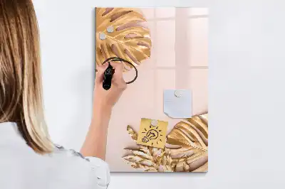 Magnetická kresliaca tabuľa v dizajne so zlatými listami