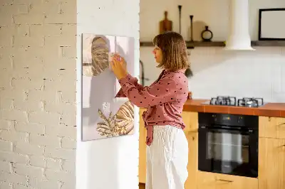 Magnetická kresliaca tabuľa v dizajne so zlatými listami