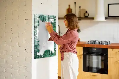 Magnetická tabuľa na kreslenie v ráme s motívom monstery