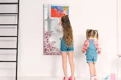 Magnetická kresliaca tabuľa s motívom kvety na dreve