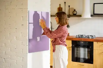 Magnetická kresliaca tabuľa v lila farbe