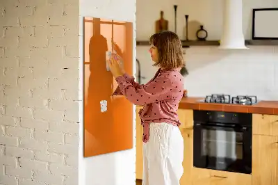 Magnetická tabuľa na kreslenie oranžové vyhotovenie