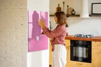 Magnetická kresliaca tabuľa v ružovej farbe