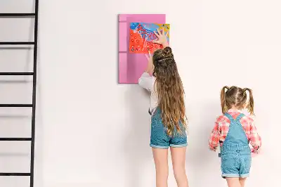 Magnetická kresliaca tabuľa v ružovej farbe