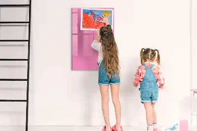 Magnetická kresliaca tabuľa v ružovej farbe