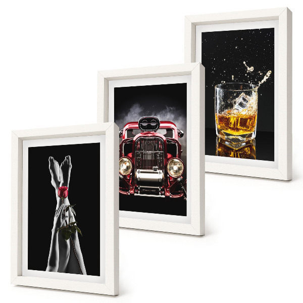 Triptych v ráme Ženské nohy s ružou, starým autom a pohárom whisky
