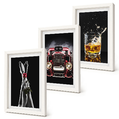 Triptych v ráme Ženské nohy s ružou, starým autom a pohárom whisky