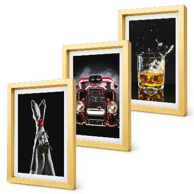 Triptych v ráme Ženské nohy s ružou, starým autom a pohárom whisky