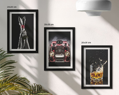 Triptych v ráme Ženské nohy s ružou, starým autom a pohárom whisky