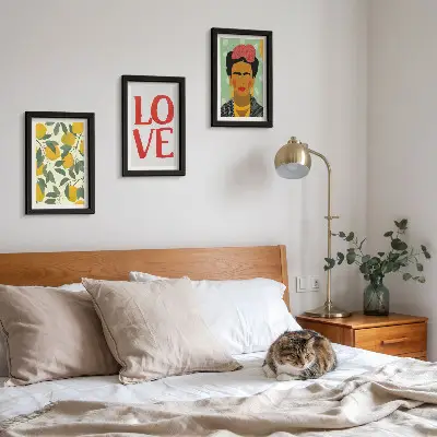 Triptych v ráme maľovaný portrét Fridy Kahlo s nápisom LOVE s motívom citrónov