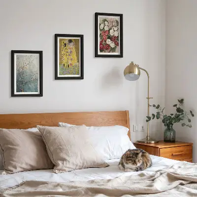 Kvety a stromy v štýle maľby Bozk od Gustava Klimta triptych v ráme