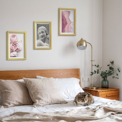 Triptych v ráme Romantická socha pivoniek, abstraktné umenie ženy