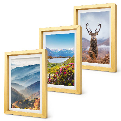 Triptych v ráme Horská krajina s jazerom a jeleňmi v prírode