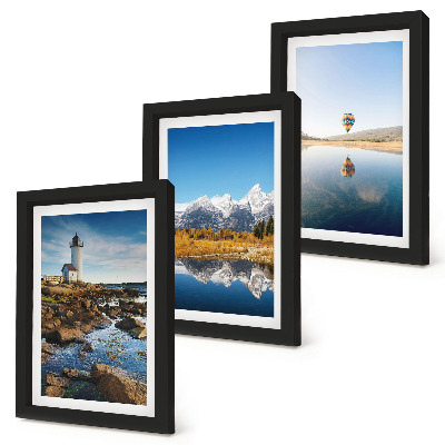 Triptych v ráme Výhľady na prírodu s majákom, horami, jazerom a balónom