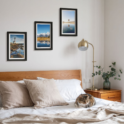 Triptych v ráme Výhľady na prírodu s majákom, horami, jazerom a balónom