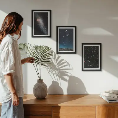 Triptych v ráme Znamenie zverokruhu Vodnár motív vesmíru a galaxie