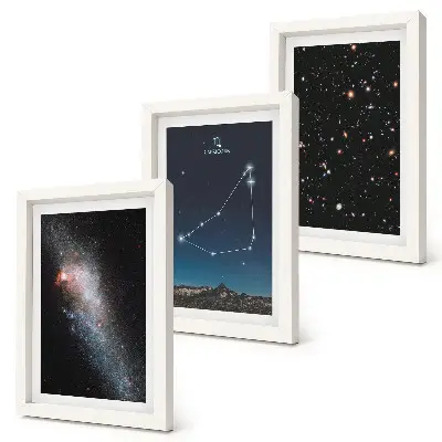 Galaxia a hviezdy v súhvezdí Kozorožca triptych v ráme