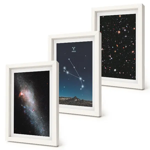 Kozmické krajiny galaxií a súhvezdia zverokruhu Baran triptych v ráme
