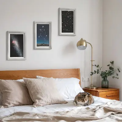 Vesmírna galaxia: súhvezdie Váhy na nočnej oblohe triptych v ráme