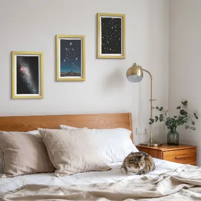 Vesmírna galaxia: súhvezdie Váhy na nočnej oblohe triptych v ráme