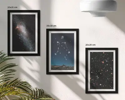 Vesmírna galaxia: súhvezdie Váhy na nočnej oblohe triptych v ráme