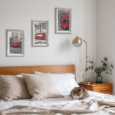 Triptych v ráme Červené autobusy v londýnskej mestskej krajine